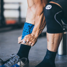 Load image into Gallery viewer, Rehband RX Knee Sleeve - 5mm - Black/White - SINGLE