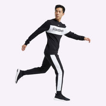 Load image into Gallery viewer, Reebok - Men&#39;s Training Essentials Linear Logo Joggers - BLACK
