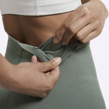 Load image into Gallery viewer, Nike - Sculpt Lux Women&#39;s 7/8 Tights - Juniper Fog/Clear
